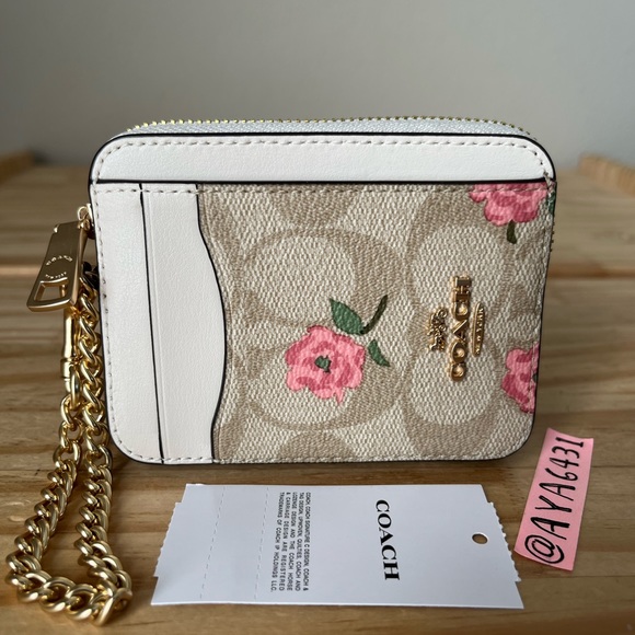 Coach Card Holder🎈🎈 - Picture 1 of 7